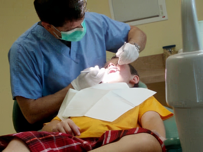 Periodontist-Sherman-1-topaz-upscale-2x